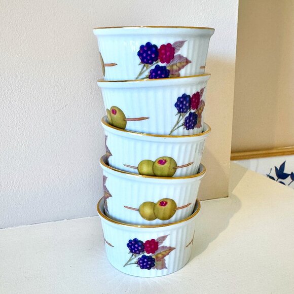 Royal Worcester Evesham Set of 5 Gold Rimmed Bone China Ramekins - Picture 1 of 7